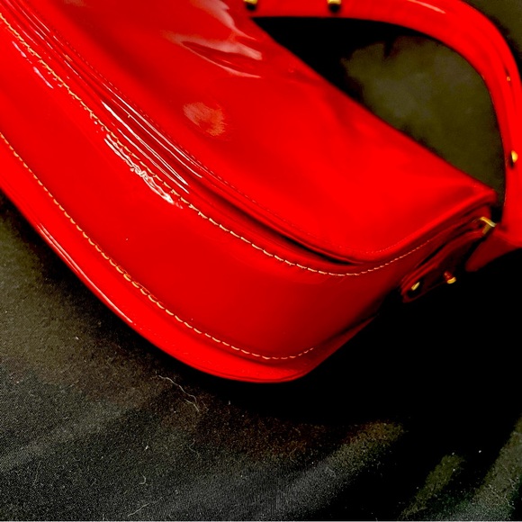 Nicholas Reich Vintage Convertible Latched Bag - Picture 7 of 14